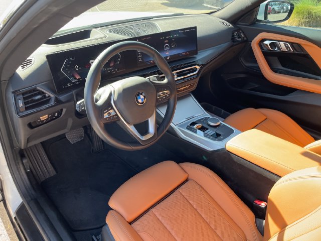 Used 2023 BMW 230i Coupe w/ Convenience Package RWD image 3