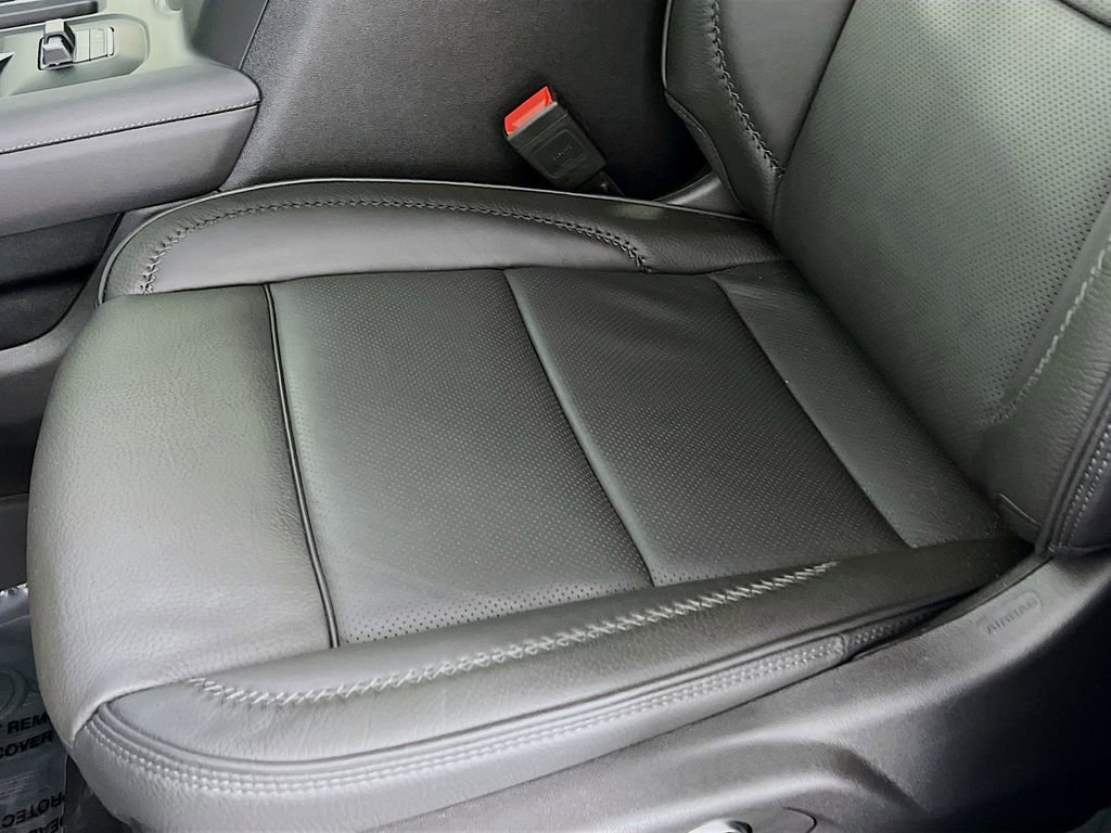 Certified 2025 GMC Sierra 2500 Denali image 18