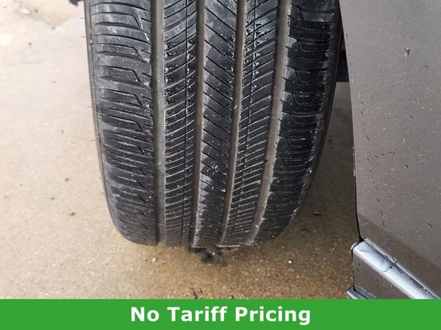 Used 2025 Nissan Sentra SR FWD image 9