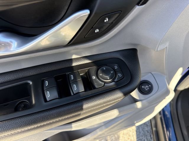 Used 2022 GMC Terrain SLT w/ Infotainment Package II image 34