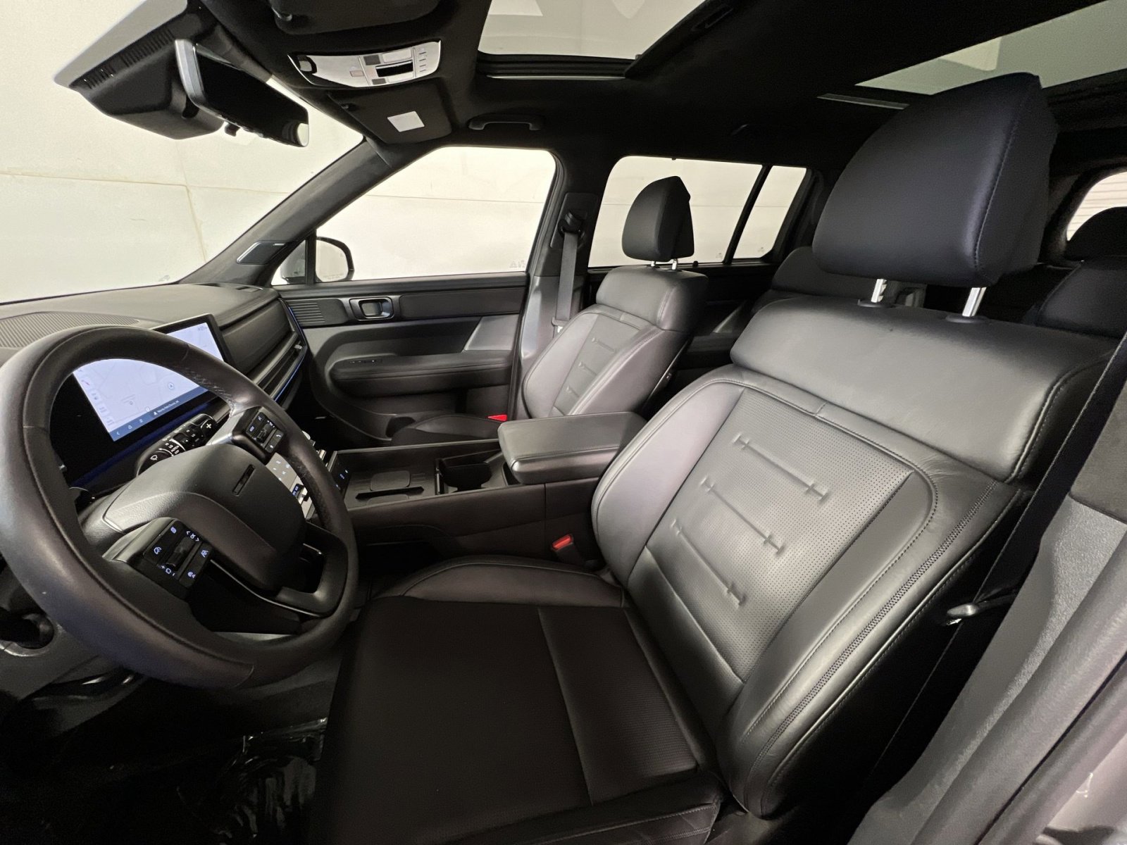 Used 2025 Hyundai Santa Fe Calligraphy image 13