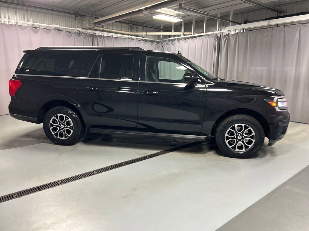 Used 2024 Ford Expedition Max XLT image 8