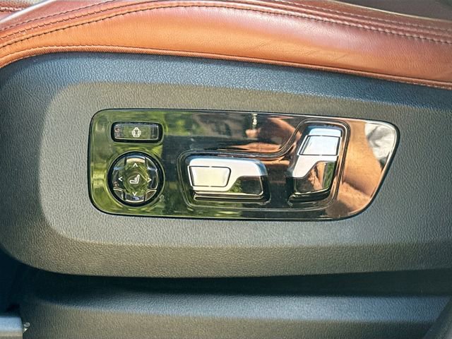 Used 2021 BMW X7 M50i w/ Executive Package AWD/4WD image 27