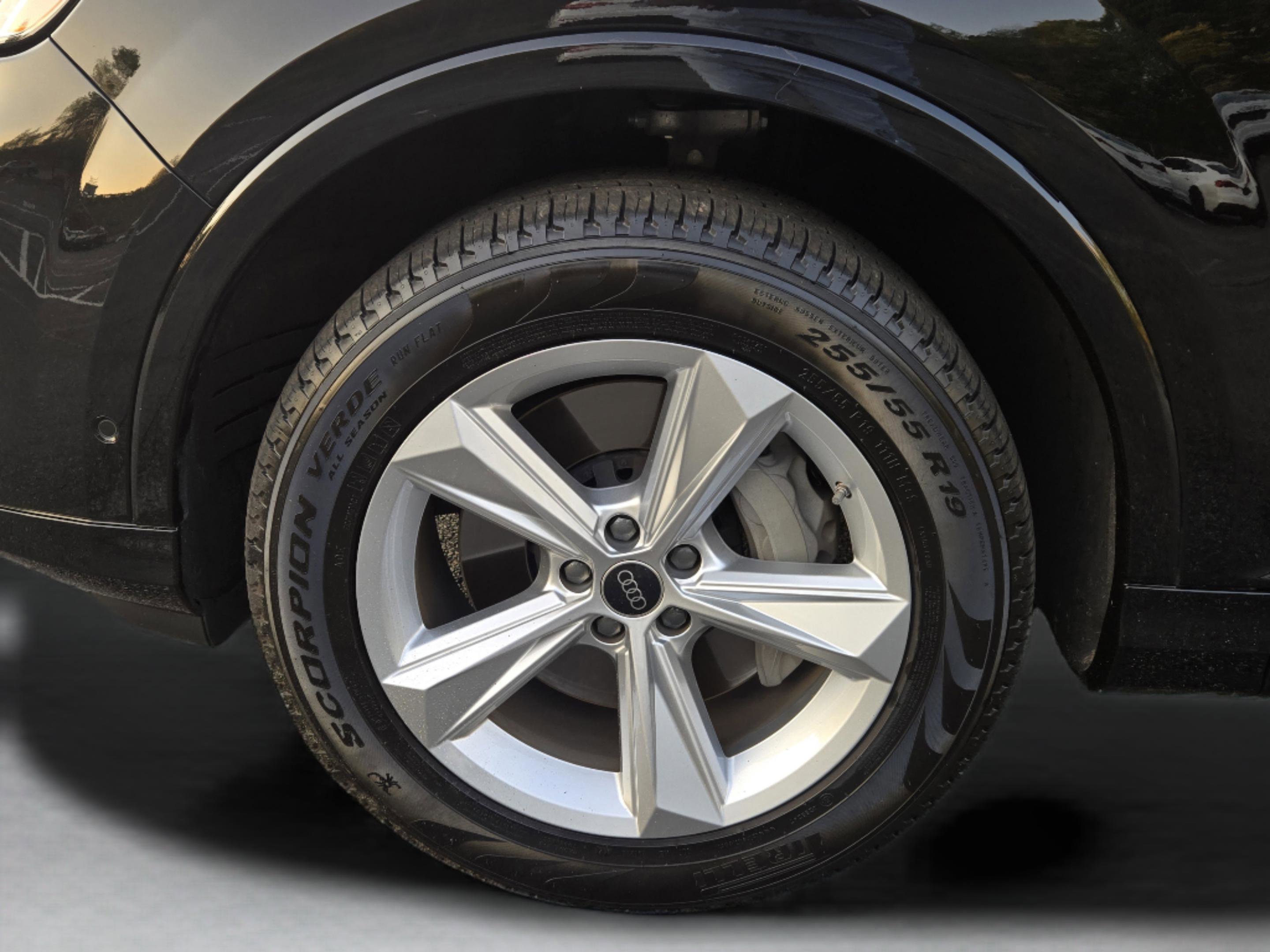 Used 2025 Audi Q7 3.0T Premium w/ Convenience Package image 35