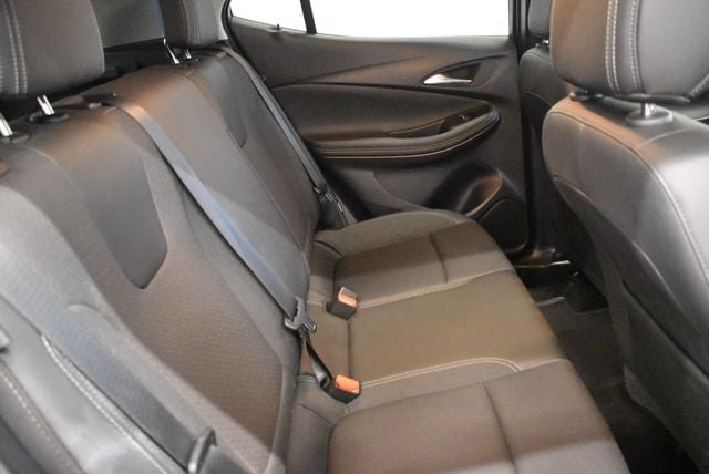 Used 2025 Buick Encore GX Preferred AWD/4WD image 17
