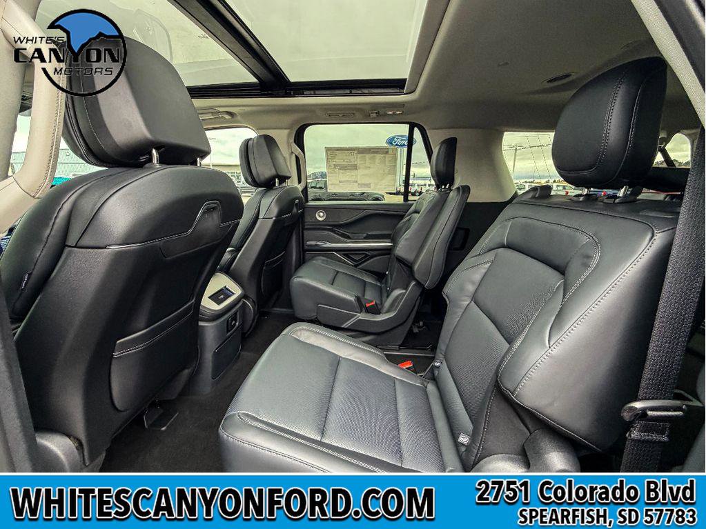 New 2026 Lincoln Navigator L Reserve image 8