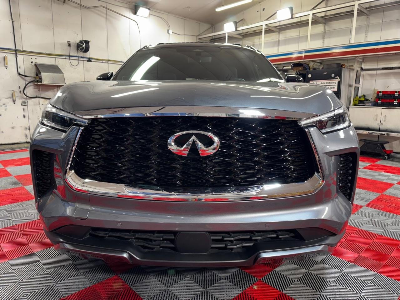 Used 2023 INFINITI QX60 Autograph w/ Cargo Package image 2