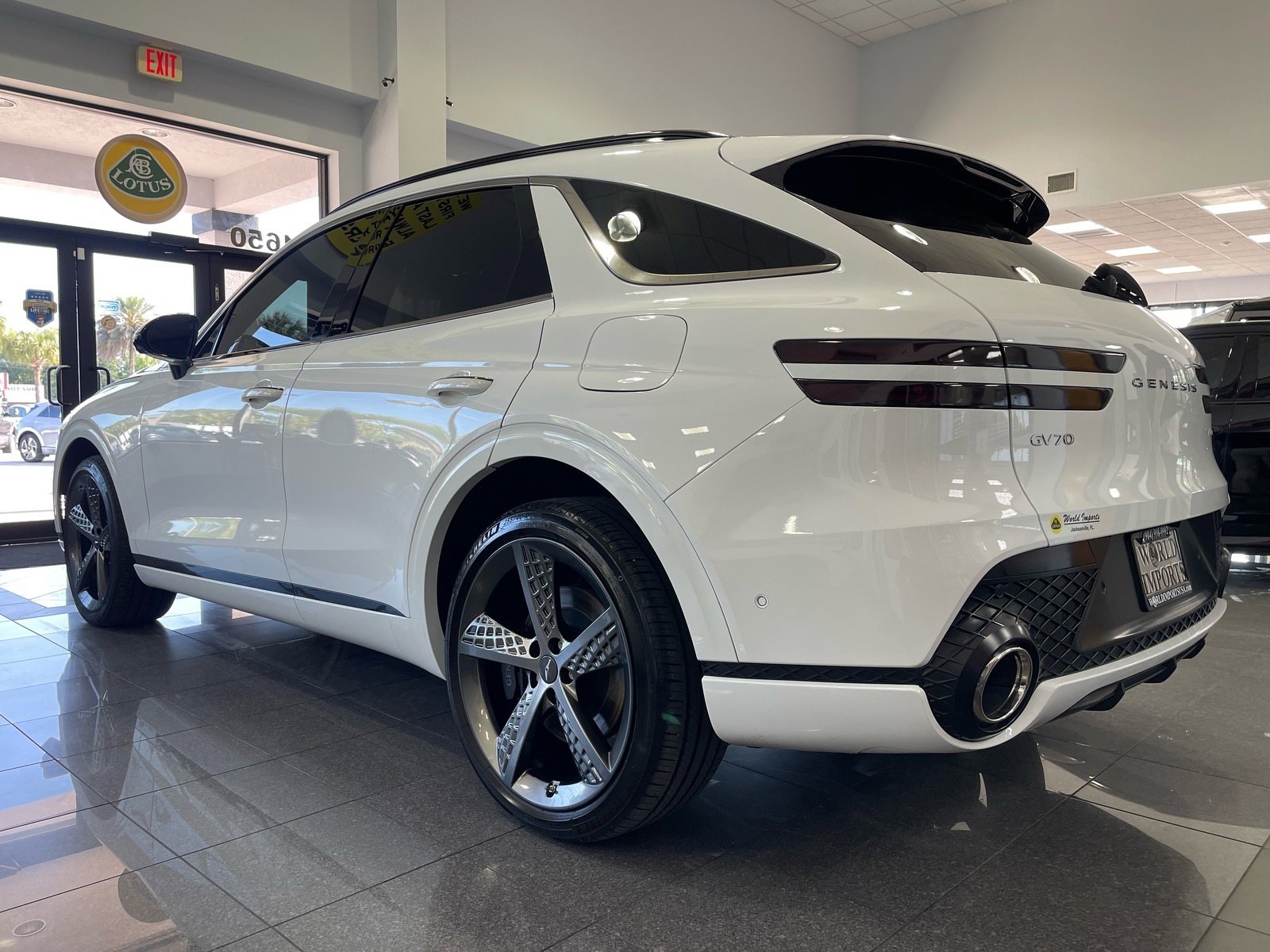 Used 2024 Genesis GV70 3.5T Sport w/ Sport Prestige Package AWD/4WD image 3
