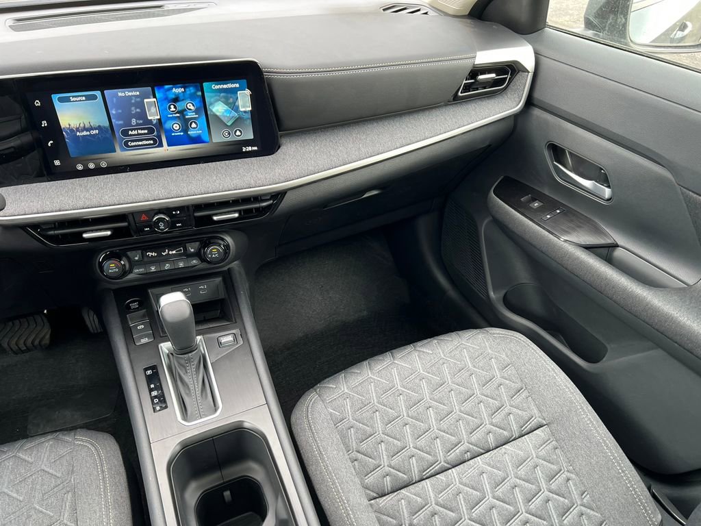 New 2026 Nissan Kicks SV w/ SV Premium Package image 29