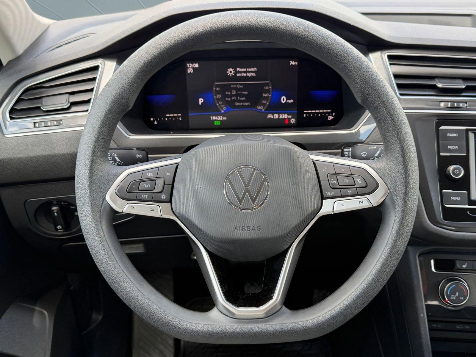 Used 2022 Volkswagen Tiguan S image 15