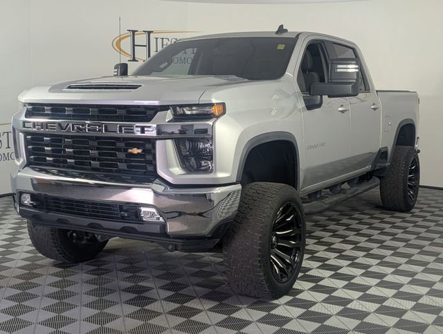 Used 2022 Chevrolet Silverado 2500 LT w/ Convenience Package image 4