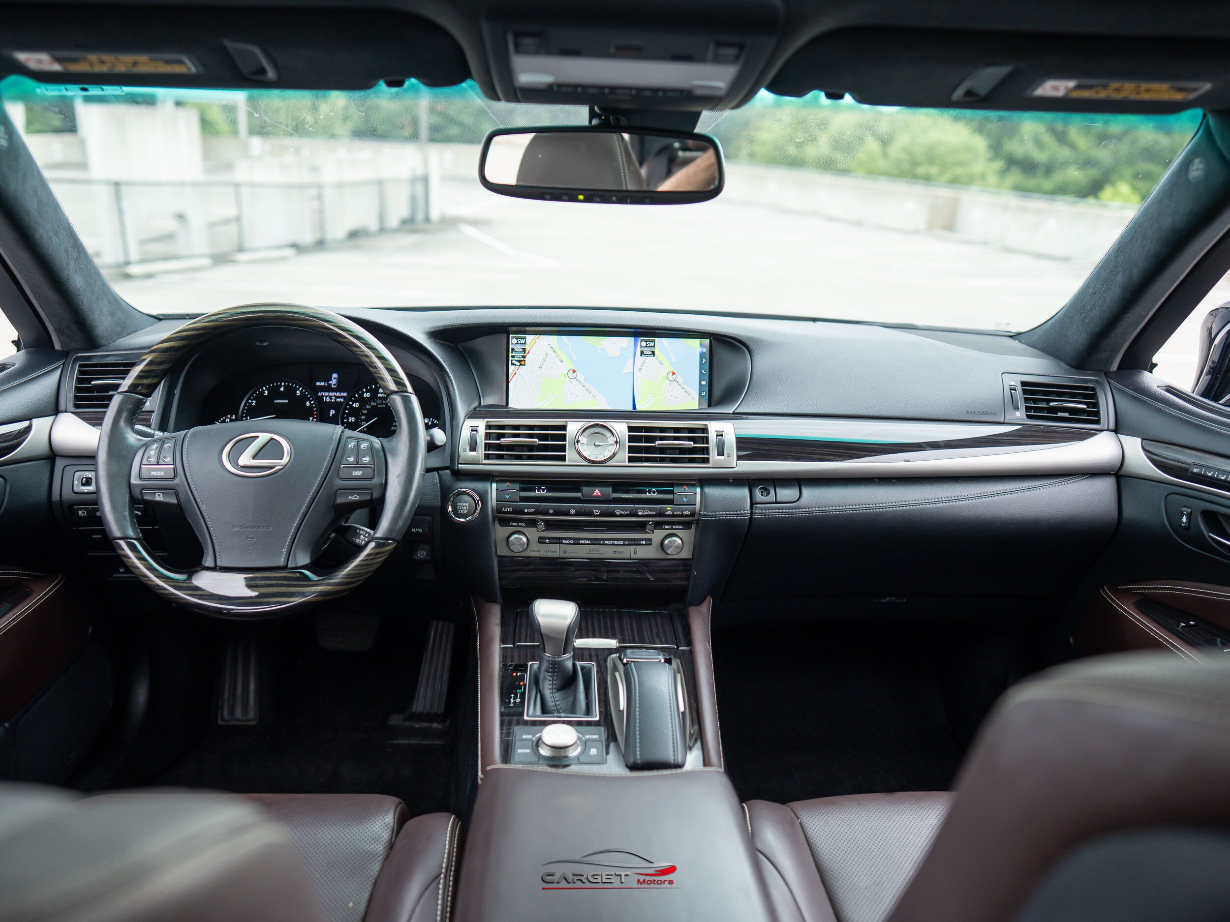 Used 2017 Lexus LS 460 RWD image 8