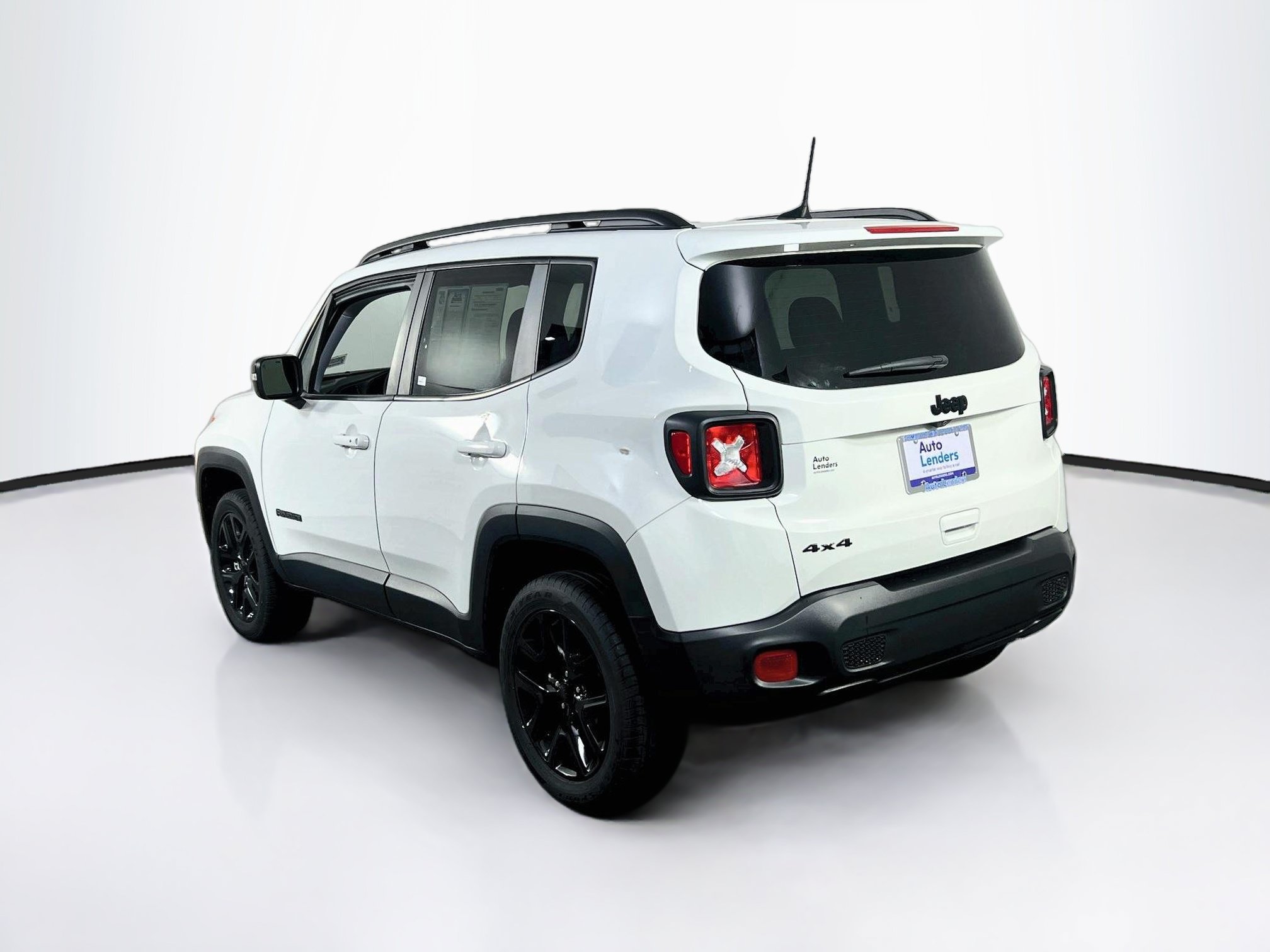 Used 2023 Jeep Renegade Altitude w/ Sun/Sound Group AWD/4WD image 7