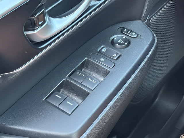 Used 2021 Honda CR-V Touring image 22