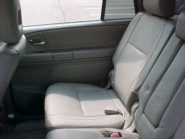 Used 2005 Suzuki XL7 4WD image 38