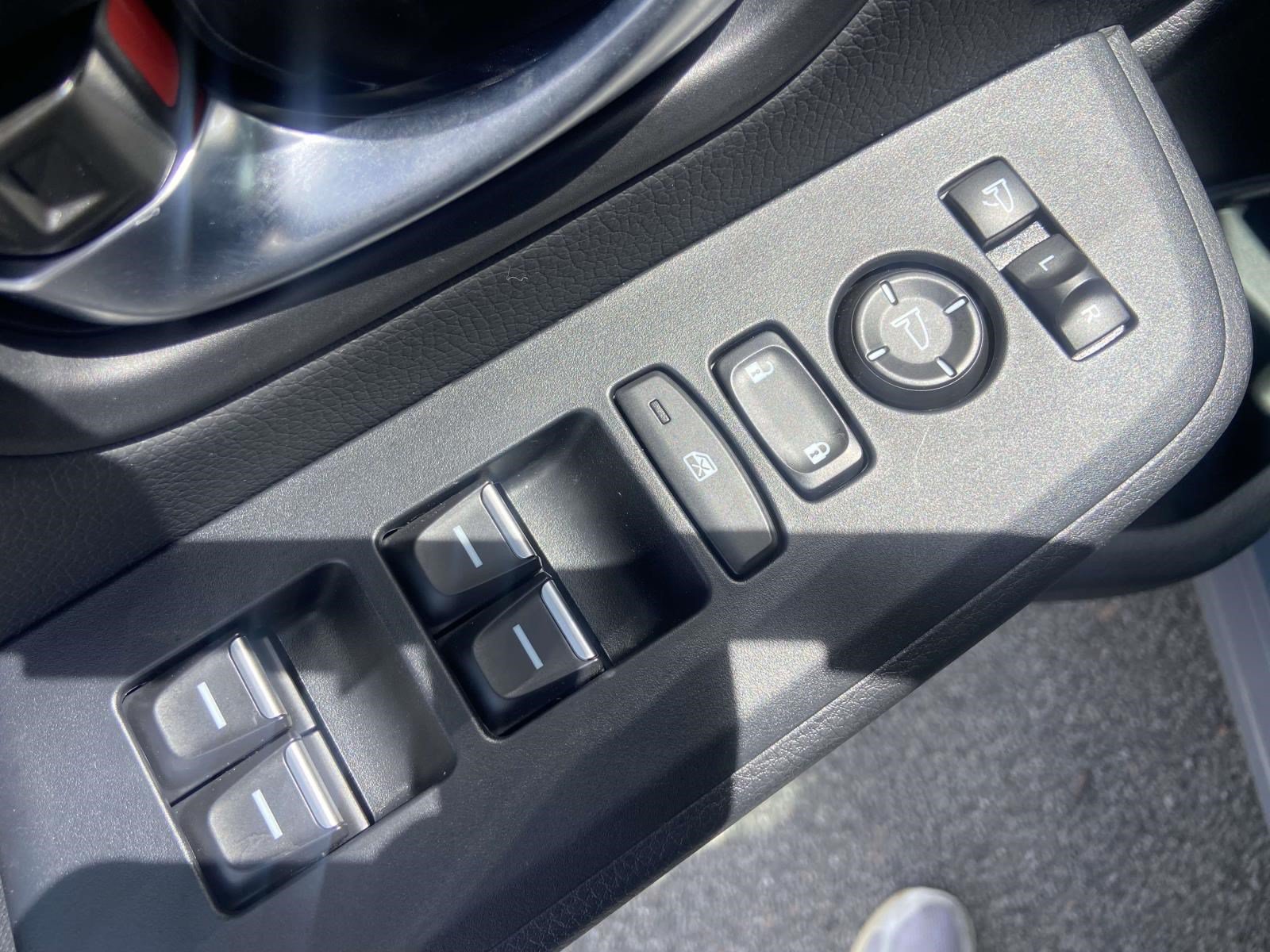 Used 2025 Honda Pilot TrailSport image 20