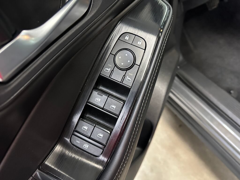 Used 2023 Nissan Rogue SV w/ SV Premium B Package AWD/4WD image 9