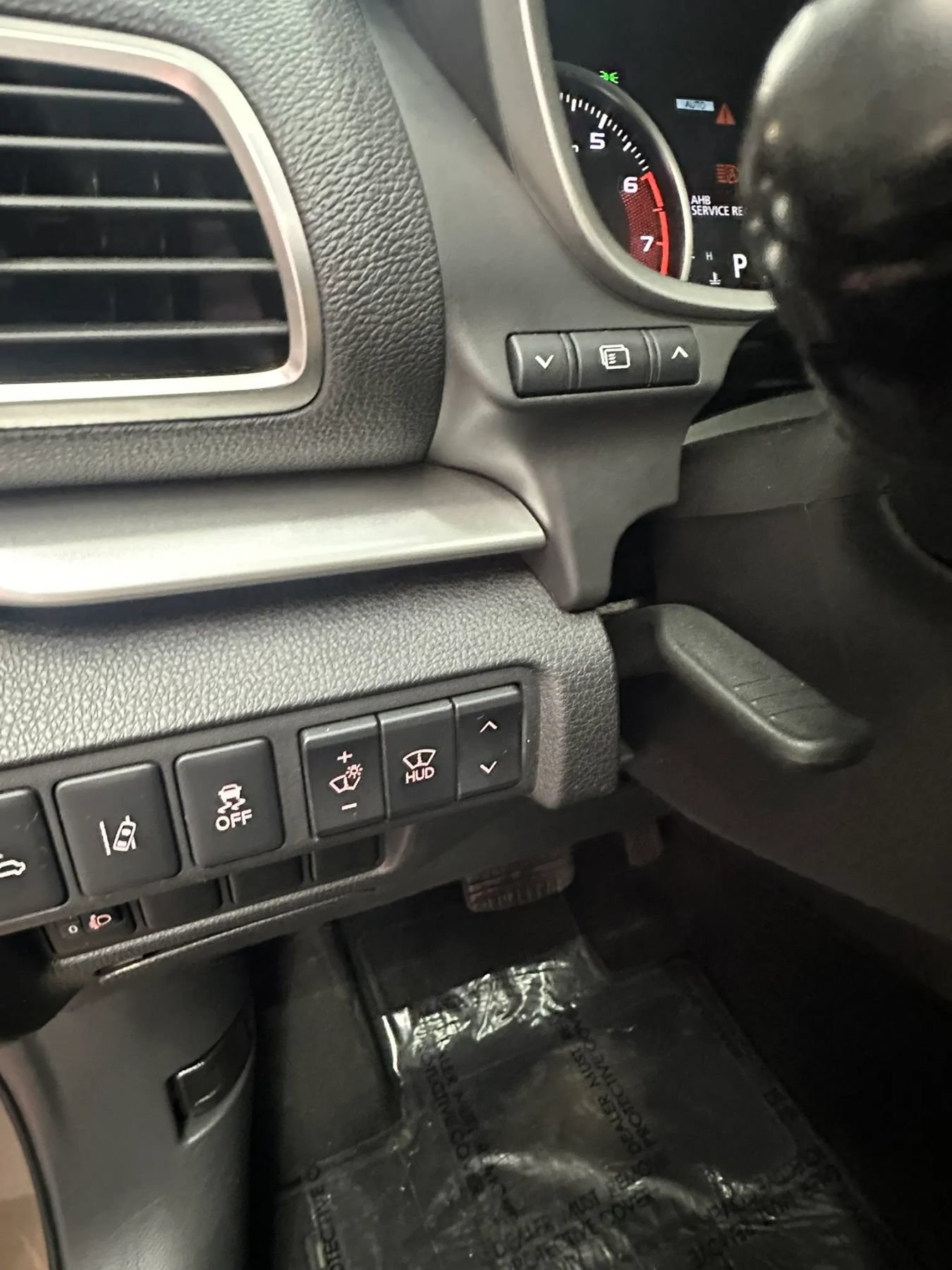 Used 2018 Mitsubishi Eclipse Cross SEL AWD/4WD image 15