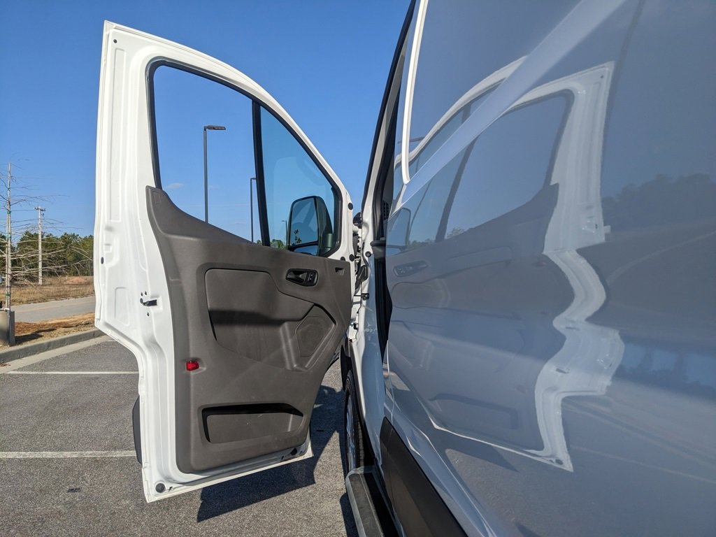 Used 2024 Ford Transit 250 Low Roof w/ Exterior Upgrade Package image 43