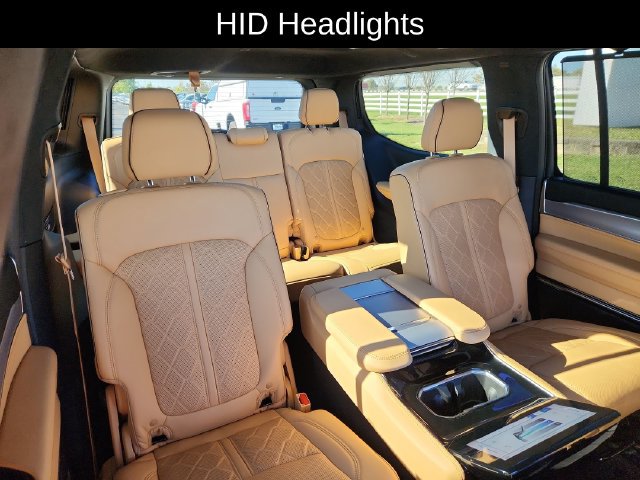 Used 2022 Jeep Grand Wagoneer Series III AWD/4WD image 35