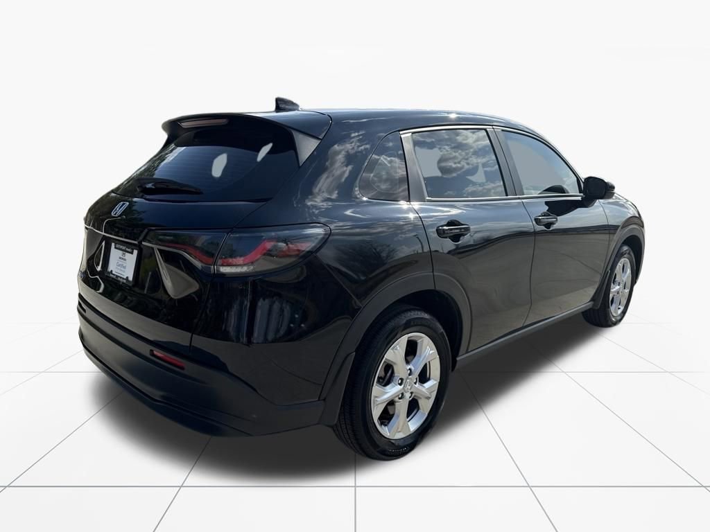 Used 2025 Honda HR-V LX image 9