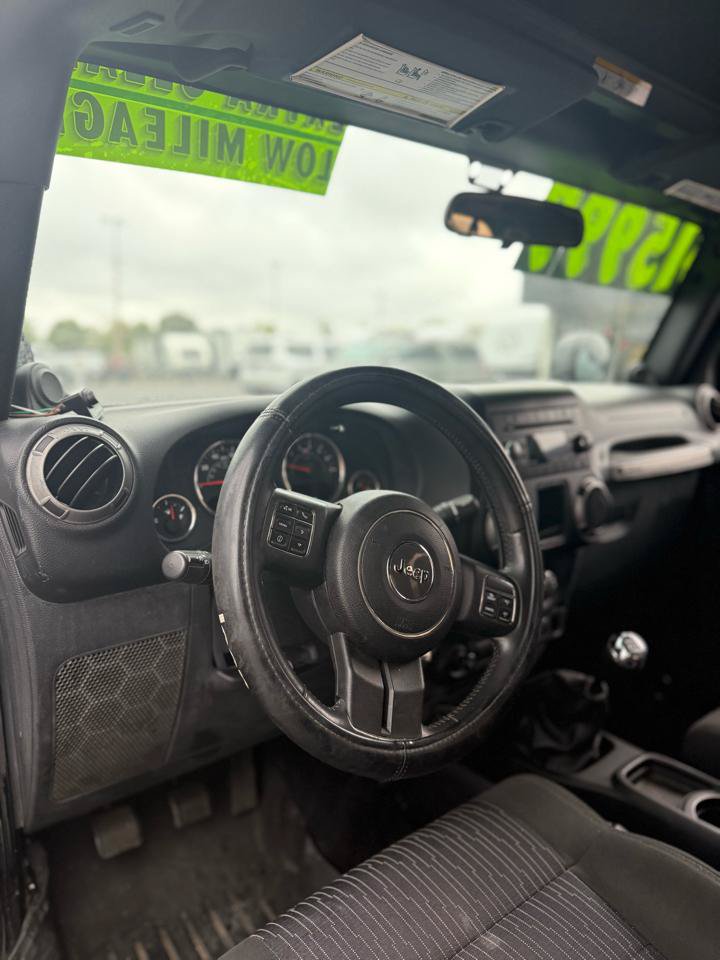 Used 2012 Jeep Wrangler Sport AWD/4WD image 6