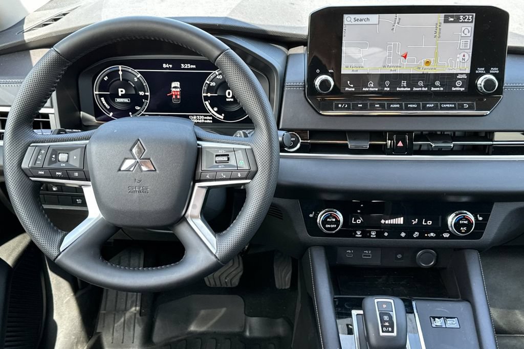 Used 2025 Mitsubishi Outlander SE AWD/4WD image 14