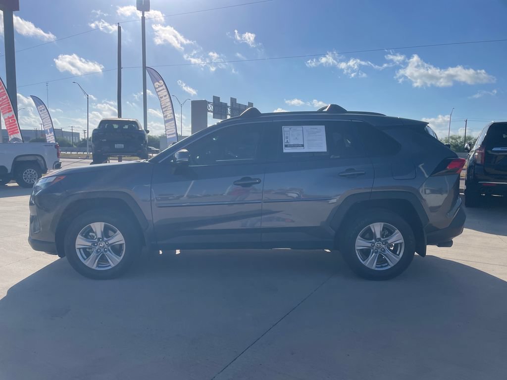 Used 2025 Toyota RAV4 XLE AWD/4WD video 2