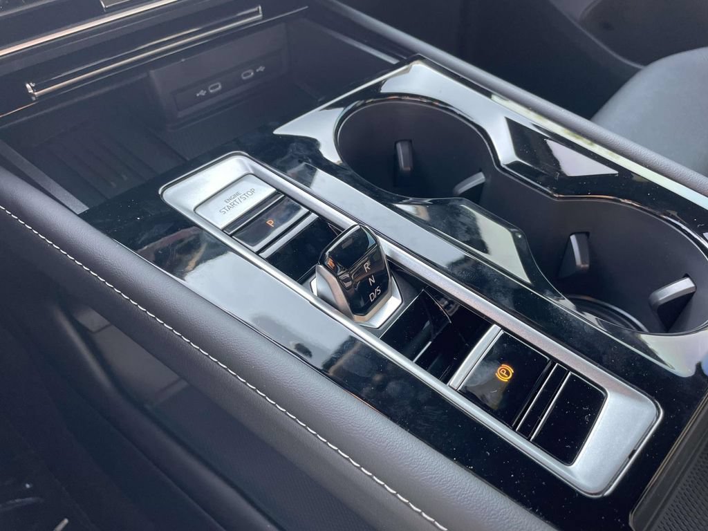 New 2026 Volkswagen Atlas Cross Sport SE FWD image 30