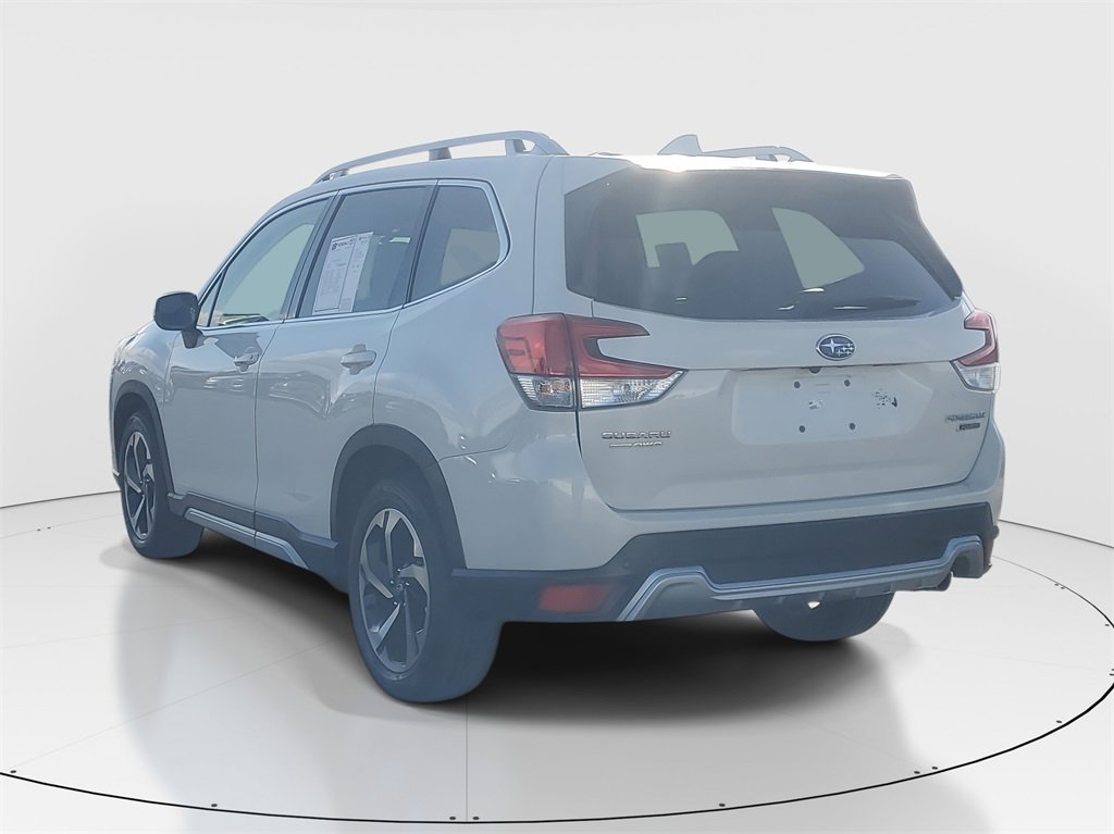 Used 2022 Subaru Forester Touring image 6