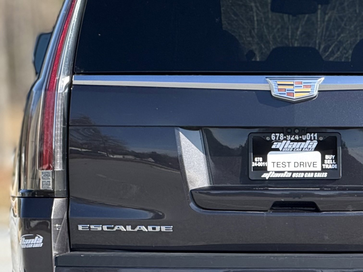 Used 2017 Cadillac Escalade Premium Luxury image 15