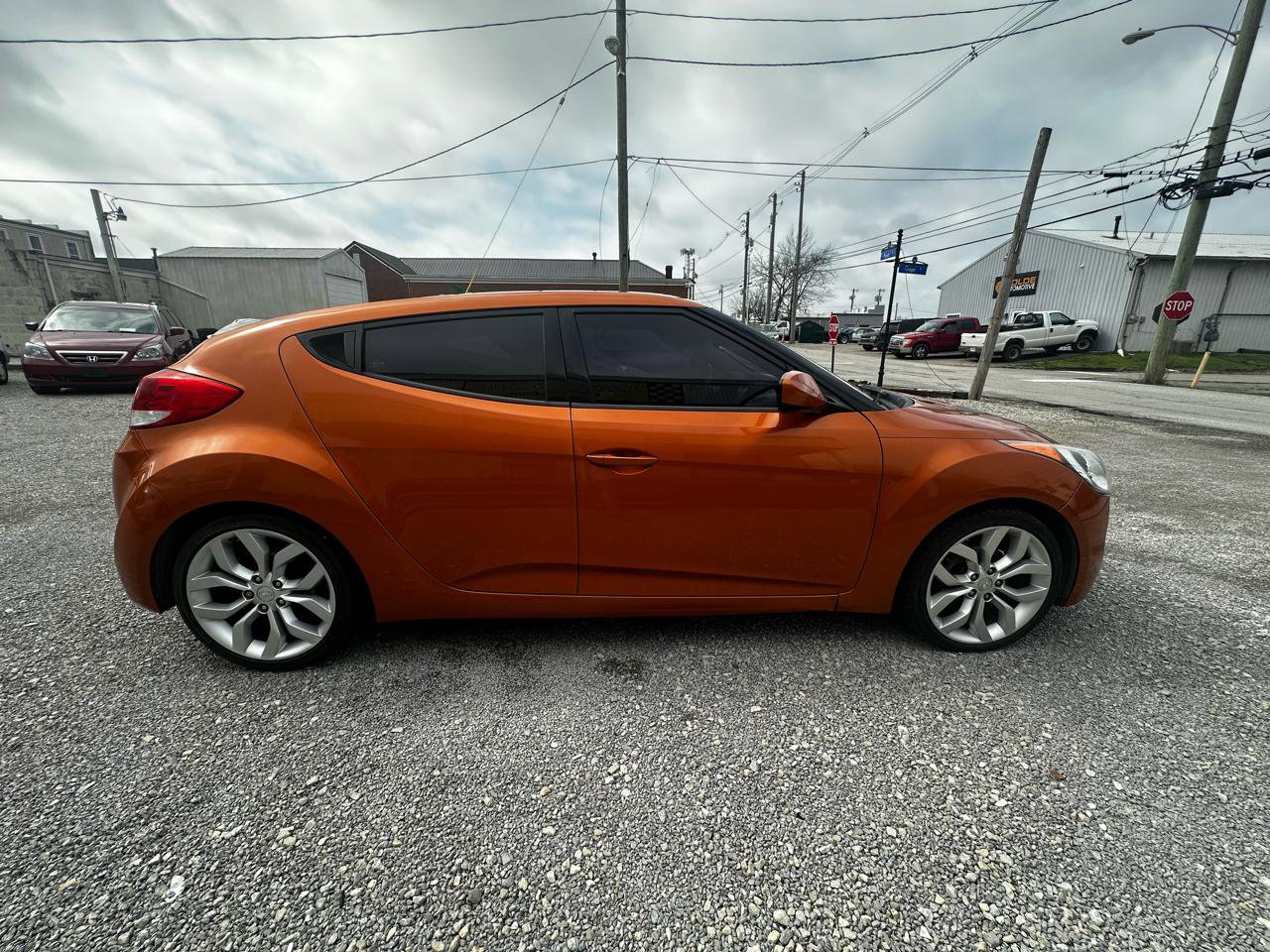 Used 2012 Hyundai Veloster w/ Style Pkg image 5
