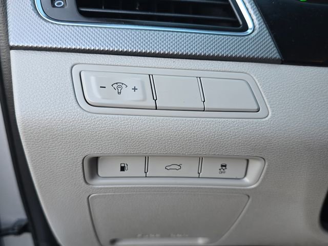 Used 2016 Hyundai Sonata SE FWD image 17