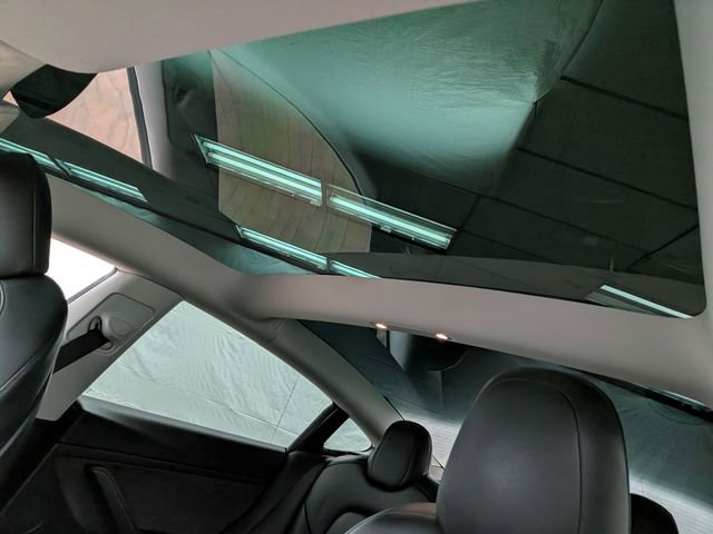 Used 2022 Tesla Model 3 Performance image 17