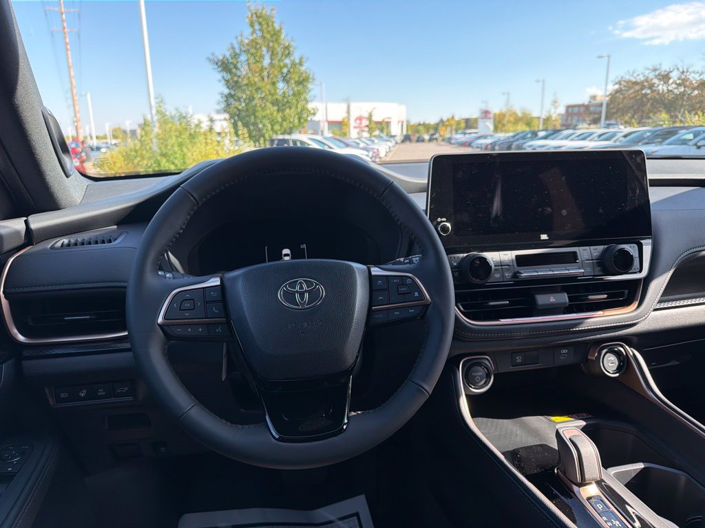 Used 2026 Toyota Grand Highlander AWD Hybrid image 23