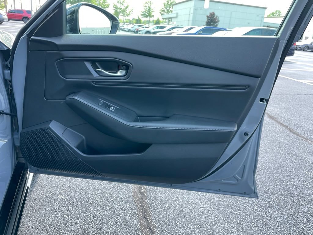 Certified 2024 Honda Accord Sport image 29