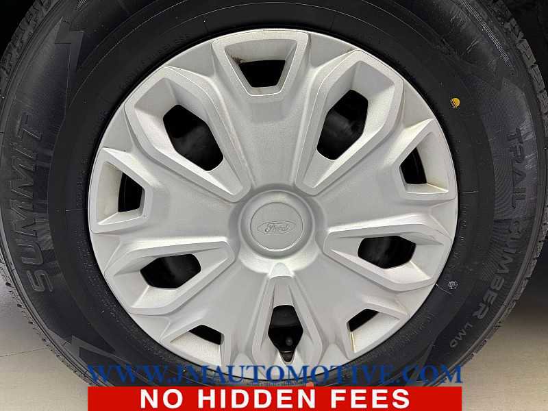 Used 2023 Ford Transit 350 XLT image 9