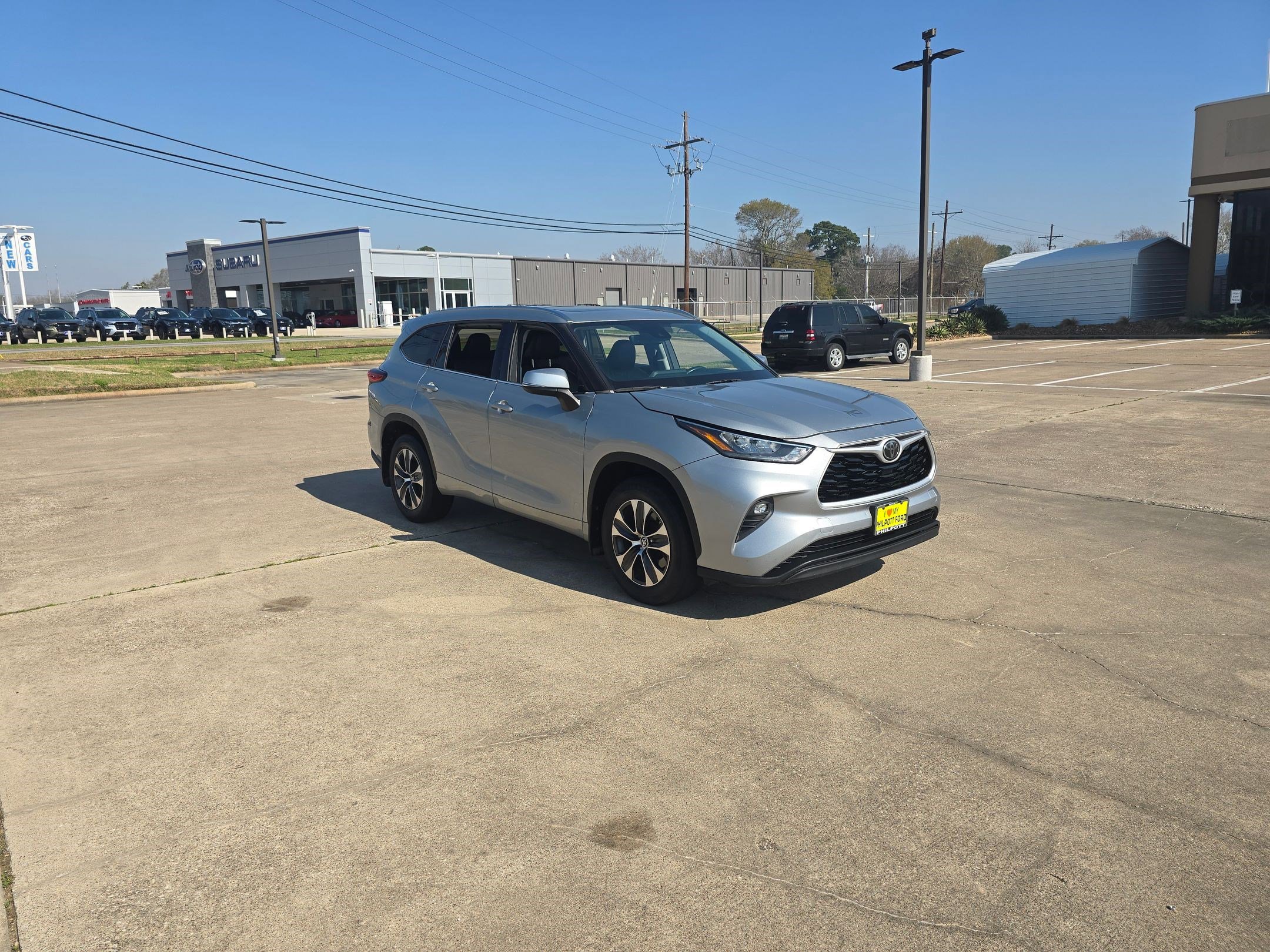 Used 2020 Toyota Highlander XLE image 7