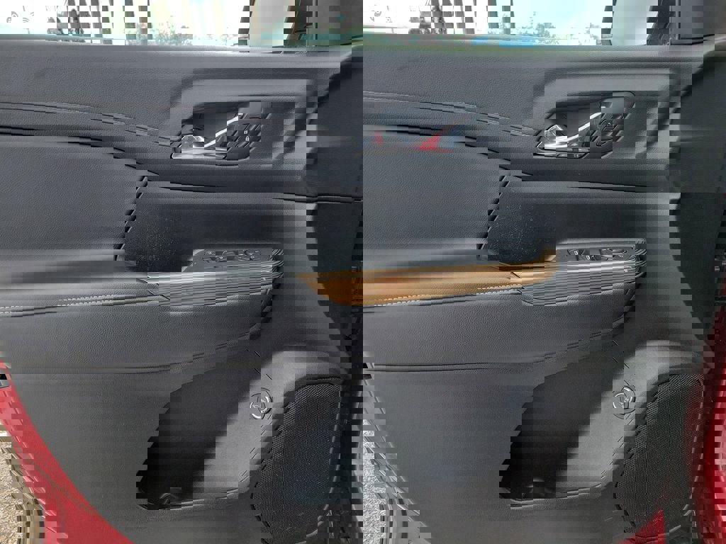 Used 2023 GMC Acadia SLE w/ Driver Convenience Package image 18