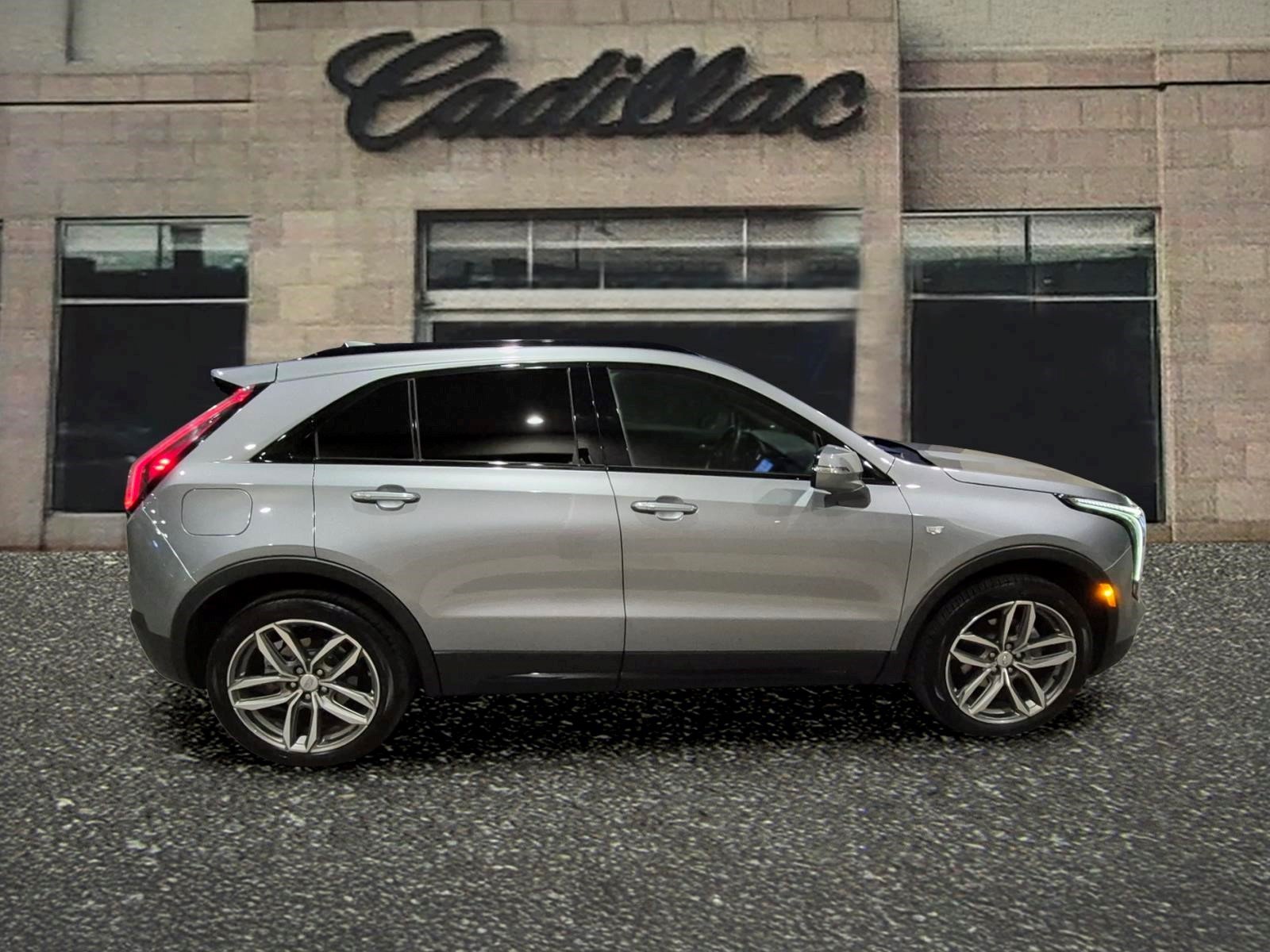 Certified 2023 Cadillac XT4 Sport w/ Cold Weather Package AWD/4WD image 5
