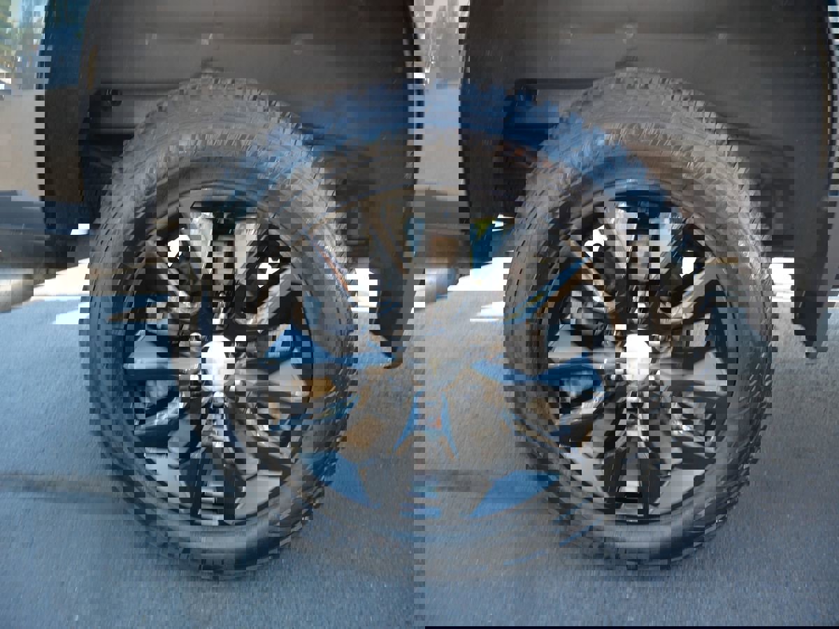 Used 2021 Chevrolet Silverado 1500 Custom image 36