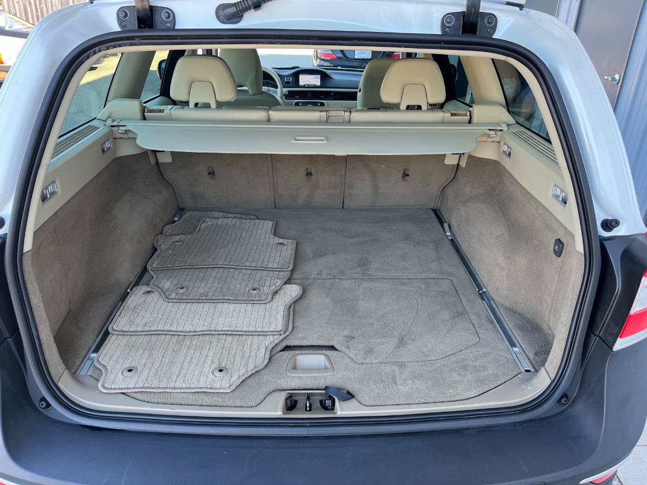 Used 2015 Volvo XC70 T6 Platinum AWD/4WD image 16