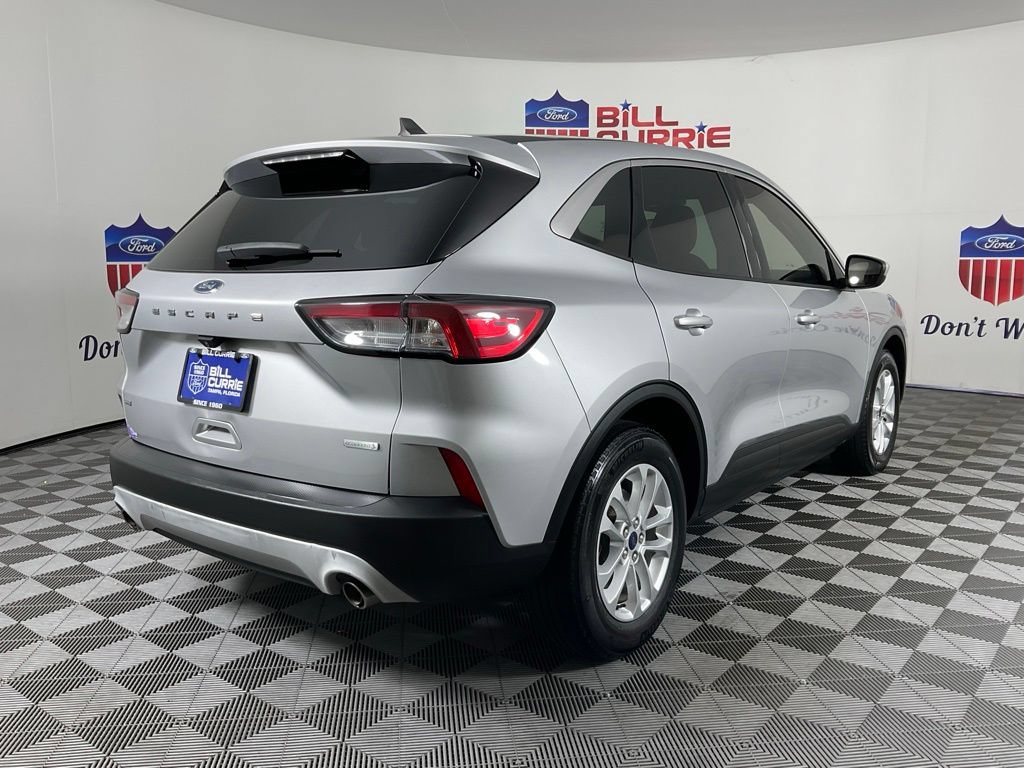 Used 2020 Ford Escape SE FWD image 3