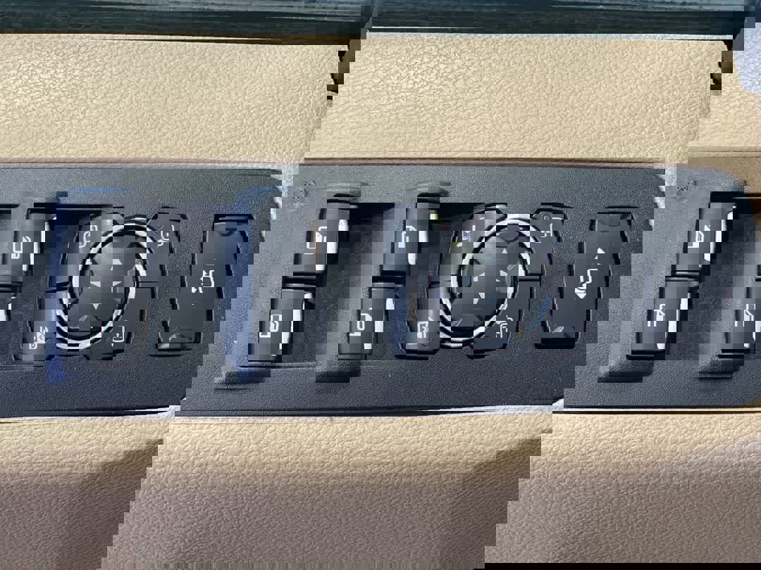 Used 2017 Ford F350 Lariat w/ Lariat Ultimate Package image 15