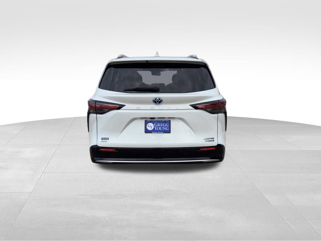 Used 2023 Toyota Sienna Limited AWD/4WD image 8
