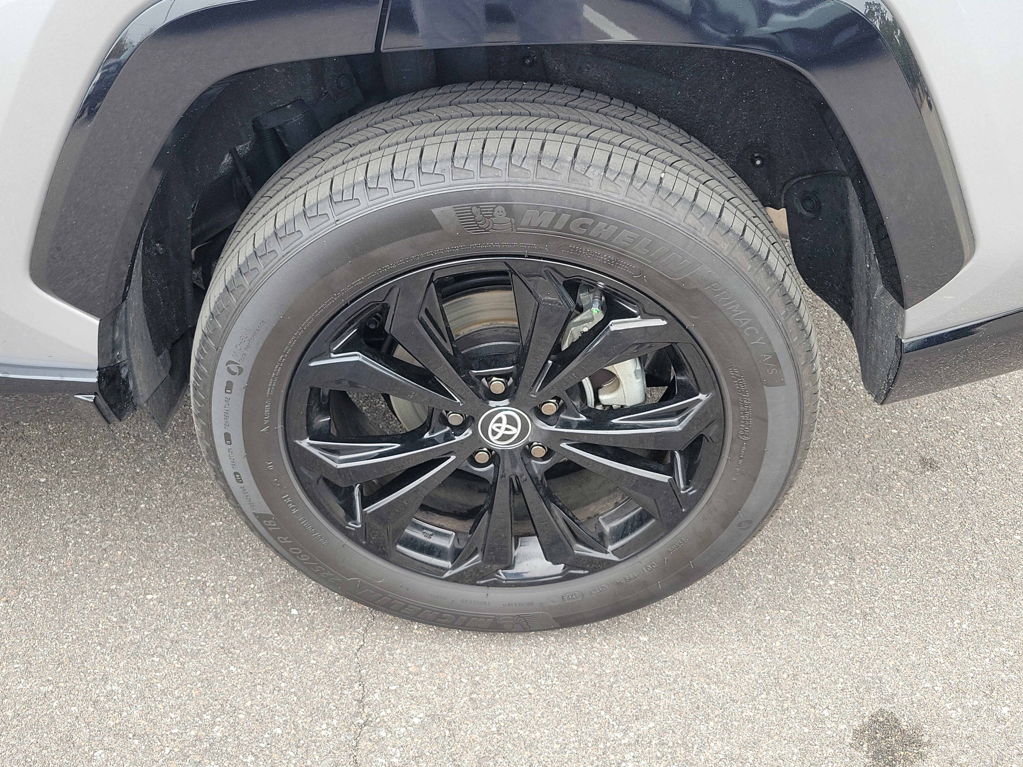 Used 2023 Toyota RAV4 SE image 39