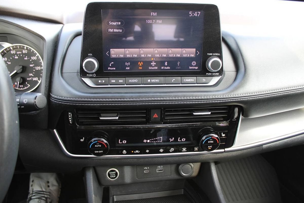 Used 2022 Nissan Rogue SV w/ SV Premium Package AWD/4WD image 15