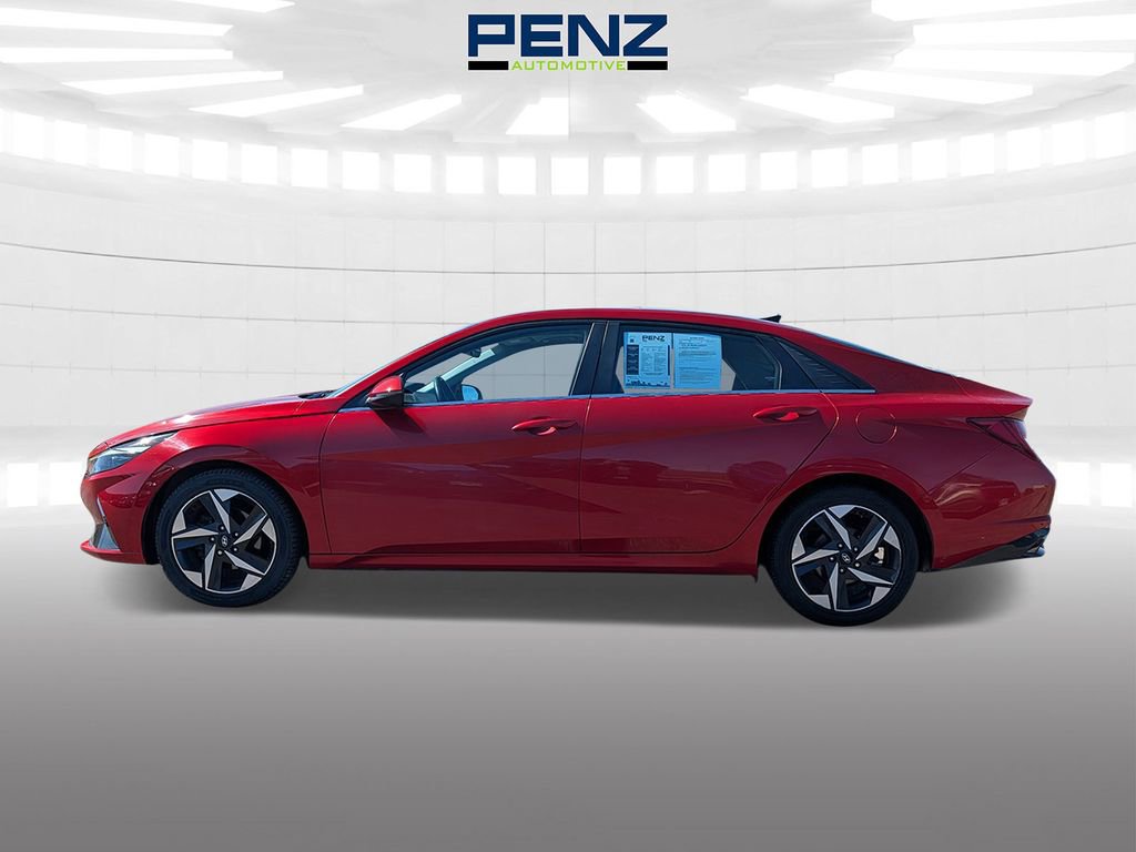 Used 2022 Hyundai Elantra Limited image 4
