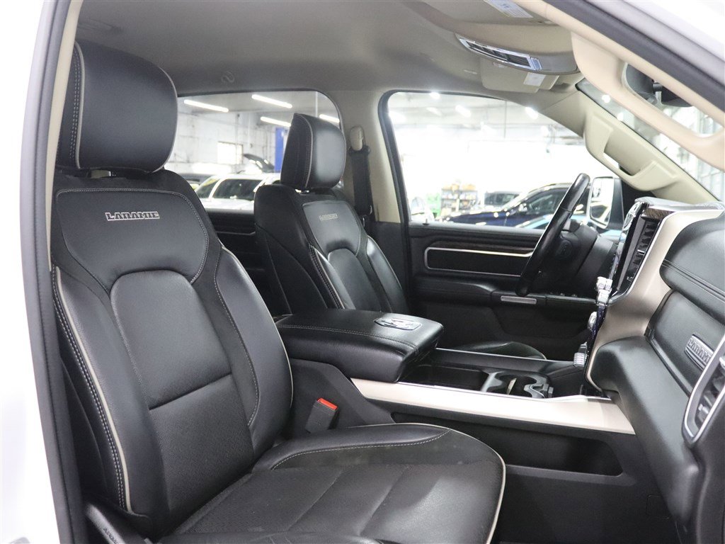 Used 2019 RAM 1500 Laramie AWD/4WD image 30