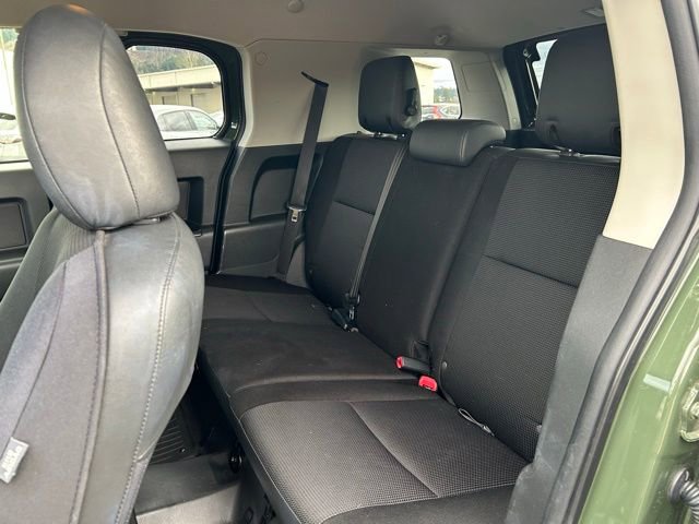 Used 2013 Toyota FJ Cruiser 4WD w/ Convenience Pkg image 14